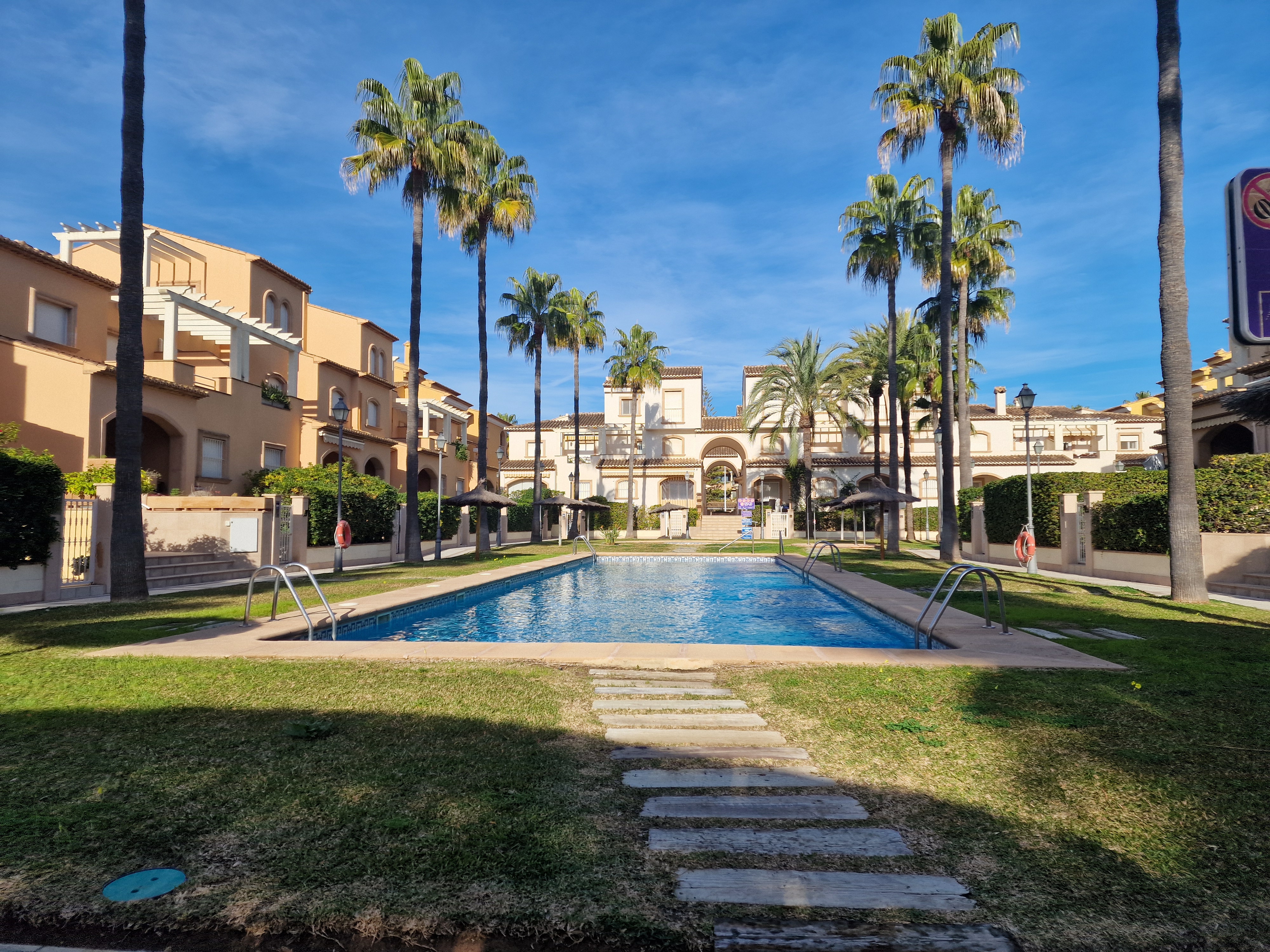 33-1109272, Townhouse Carmela